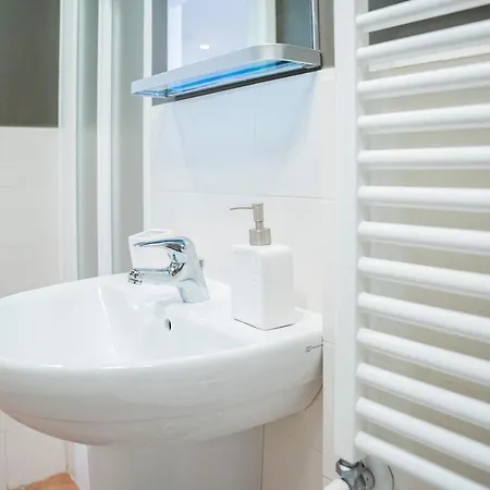 Apartamento Mimosa - Luisa: Pace, Relax A 2 Passi Dal Mare