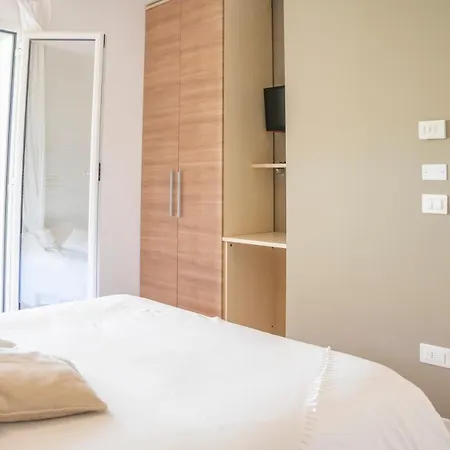 Mimosa - Luisa: Pace, Relax A 2 Passi Dal Mare Apartamento *